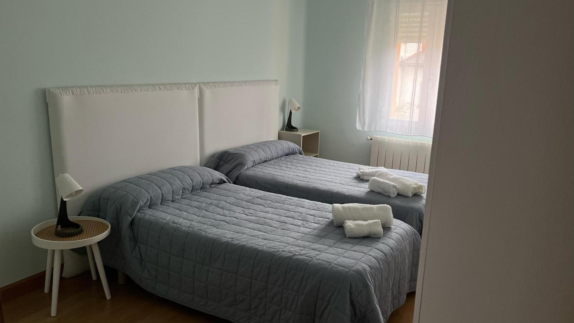 Vivienda Al Pie Del Castillo Burgo Kültér fotó